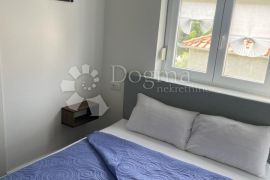 BIOGRAD NA MORU – ODLIČAN STAN OD 74 M2 NA 2 KATU, Biograd Na Moru, Appartement