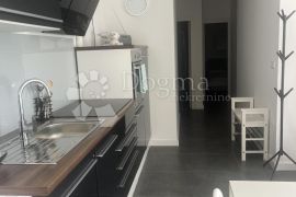 BIOGRAD NA MORU – ODLIČAN STAN OD 82 M2 U PRIZEMLJU, Biograd Na Moru, Appartment