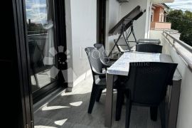 Srdoči, 2S+DB, balkon, terasa, 2x parking mjesto, Rijeka, Appartement