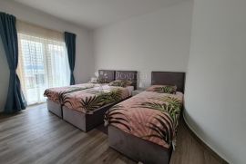 Dramalj, apartmanska kuća 200 m od mora, Crikvenica, Famiglia