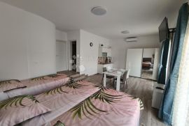 Dramalj, apartmanska kuća 200 m od mora, Crikvenica, Famiglia