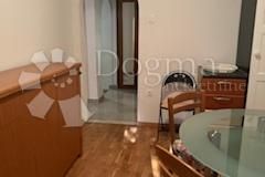 Stan za najam na atraktivnoj lokaciji - idealan za 4 radnika ili studente, Rijeka, Apartamento