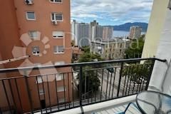 Iznajmljuje se atraktivan stan sa pogledom na more u Rijeci, Rijeka, Apartamento