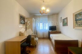 Stan Vojak, blizina kampusa, idealno za studente, Rijeka, Appartement