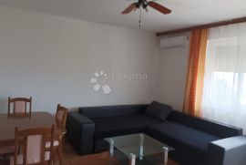 KOSTRENA DVA STANA U KUĆI, Kostrena, Appartement