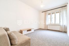 Zagreb, Mandaličina ulica, trosoban funkcionalan stan/ured površine 69,74 m2, Zagreb, Wohnung