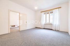 Zagreb, Mandaličina ulica, trosoban funkcionalan stan/ured površine 69,74 m2, Zagreb, Flat