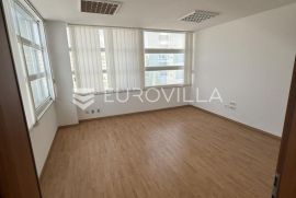 Split, odličan ured na dvije etaže s pogledom na grad, Split, Commercial property