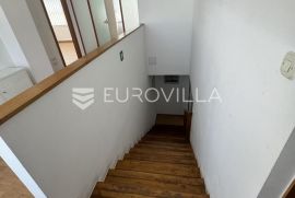 Split, odličan ured na dvije etaže s pogledom na grad, Split, Commercial property