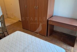 PRODAJA, GARSONJERA, VALDEBEK, 21 M2 + TERASA, PARKING, Pula, Appartement