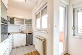 Zagreb, Trnava, funkcionalan dvosoban stan NKP 45 m2, Zagreb, Διαμέρισμα