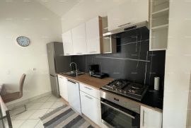 Stan Novouređeni penthouse s pogledom na more, 300 m udaljen od plaža, Poreč!, Poreč, Wohnung