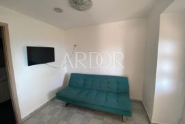 Bulevard, stan 3S+DB sa dvorištem na korištenje, Rijeka, Appartment