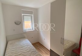 Bulevard, stan 3S+DB sa dvorištem na korištenje, Rijeka, Apartamento