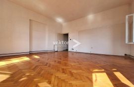 Centar, stan s jedinstvenim pogledom, Rijeka, Appartment