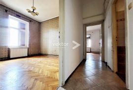 Centar, stan s jedinstvenim pogledom, Rijeka, Appartment