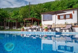 Drivenik, atraktivna nekretnina za odmor ili investiciju, Vinodolska Općina, Casa