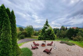 Vrbovsko, šarmantna kuća s otvorenim pogledom i velikom okućnicom, Vrbovsko, Casa