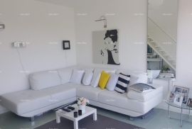 Stan Blizina Novigrada, moderan penthouse u Maredi!, Novigrad, Kвартира