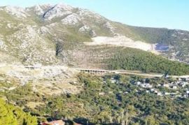 Građevinsko zemljište Klis, Klis, Terrain