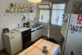 Stan na Trešnjevci s potencijalom!, Trešnjevka - Sjever, Appartement