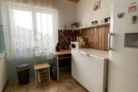 Stan Glavani, Kostrena, Appartement