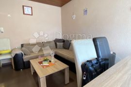 Stan Glavani, Kostrena, Apartamento