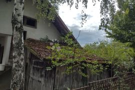 Velika građeviska parcela, voćnjak, 2bunara, Gvozd, Maison