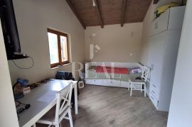 Štokovci kuća 20m2,građ. zemljište 2300m2 +poljop.6448m2 ! !, Svetvinčenat, Tierra