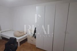 Pula stan 64m2 blizu bolnice i Sveučilišta !, Pula, Apartamento