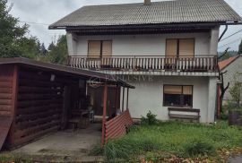 Lokve, kuća u centru 344,64 m2 sa okućnicom i vrtom, Lokve, House