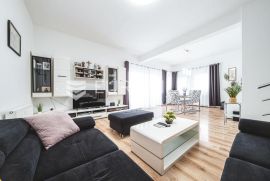 Zagreb, Mikulići, prekrasna moderna samostojeća kuća, 380 m2 s okućnicom, Zagreb, Kuća