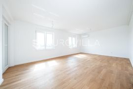 Sveta Nedelja, Kerestinec, NOVOGRADNJA, trosoban stan NKP 111m2, Apartamento