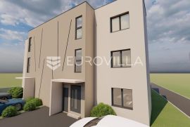 Osijek, Donji grad, četverosoban stan u izgradnji, prvi kat, NKP 74,56 m2, Osijek, Flat