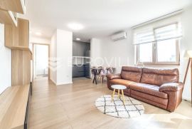 Zagreb, Trešnjevka, trosooban stan NKP 60m2 VPM, Zagreb, Appartement