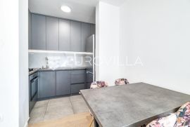 Zagreb, Trešnjevka, trosooban stan NKP 60m2 VPM, Zagreb, Apartamento