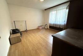 KUĆA, PRODAJA, ZAGREB, REMETE, 388 m2, 6-sobna, Maksimir, House