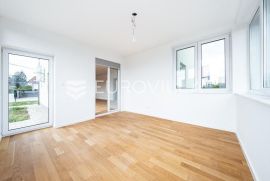 Sveta Nedelja, Kerestinec, NOVOGRADNJA, trosoban stan NKP 135 m2, Apartamento