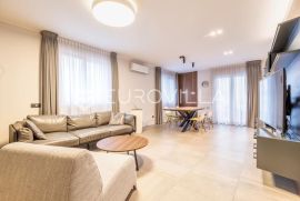 Zagreb, Lašćina, luksuzan dvoetažan četverosoban stan NKP 120 m2, Zagreb, Apartamento