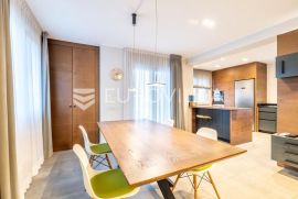 Zagreb, Lašćina, luksuzan dvoetažan četverosoban stan NKP 120 m2, Zagreb, Appartement