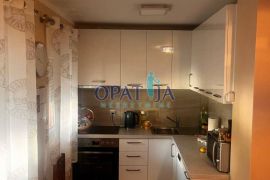 Vir, južna strana kuća sa 2 apartmana 280m do mora, Vir, بيت