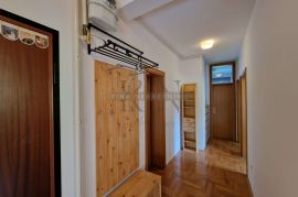 ZAGREB-STENJEVEC-69m2,3s,2 lođe, odličan tlocrt i orijentacija, Stenjevec, Flat