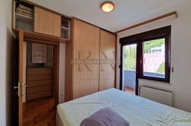 ZAGREB-STENJEVEC-69m2,3s,2 lođe, odličan tlocrt i orijentacija, Stenjevec, Flat