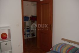 OTOK KRK, GRAD KRK - Dvoetažni apartman 4S+DB za najam, Krk, Appartement