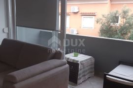 OTOK KRK, GRAD KRK - Dvoetažni apartman 4S+DB za najam, Krk, Flat