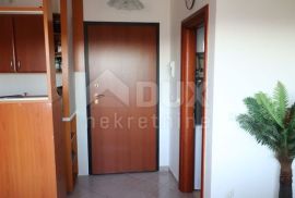 VIŠKOVO, CENTAR - 2SKL stan s loggiom, NEPONOVLJIVA LOKACIJA, Viškovo, Flat