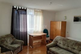 RIJEKA, TURNIĆ - stan 44 m2 2S + balkon na odličnoj lokaciji! HITNO! PRILIKA!, Rijeka, Διαμέρισμα