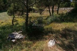 ISTRA, BALE - Građevinsko zemljište na pogodnoj lokaciji, Bale, Terrain