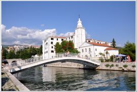 Crikvenica - kuću za radnike iznajmljujemo, Crikvenica, Ev