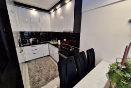 Sesvete-Centar, moderno uređen 3- sobni stan 75,60 m2 sa loggiom, Sesvete, Wohnung